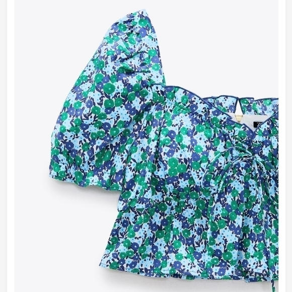 NWT Zara Ditsy Floral Puff Sleeve Cropped Blouse Top Size Medium - Picture 4 of 13